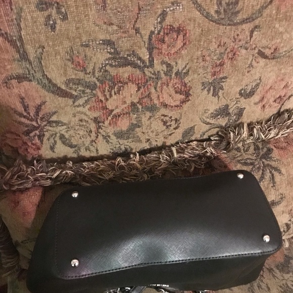 Handbag - Picture 3 of 4